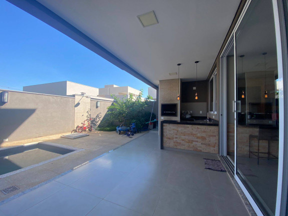 Imagem Casa com 3 Quartos à Venda, 250 m² em Ribeirão Preto Imagem Casa com 3 Quartos à Venda, 250 m² em Ribeirão Preto