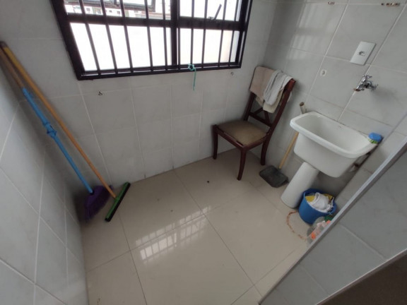 Imagem Apartamento com 2 Quartos à Venda, 71 m² em Vila Guilhermina - Praia Grande