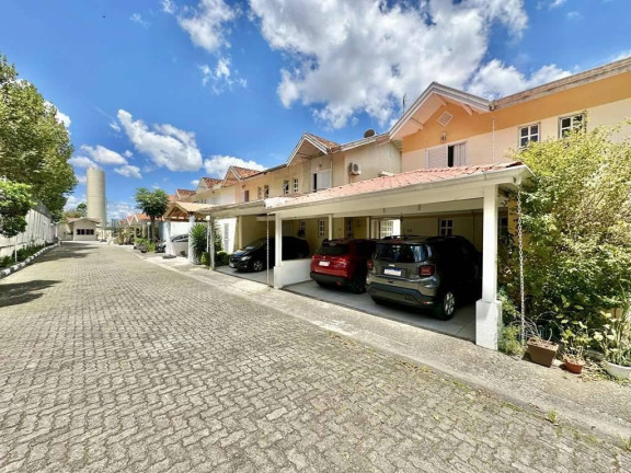 Casa de Condomínio com 3 Quartos à Venda,  em Chácara Pavoeiro - Cotia