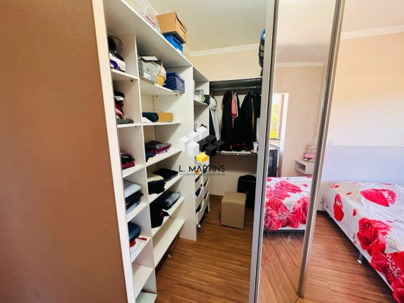 Imagem Casa com 3 Quartos à Venda, 215 m² em Hípica - Porto Alegre Imagem Casa com 3 Quartos à Venda, 215 m² em Hípica - Porto Alegre