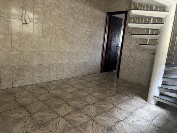 Imagem Sobrado com 3 Quartos à Venda, 196 m² em Vila Figueira - Suzano