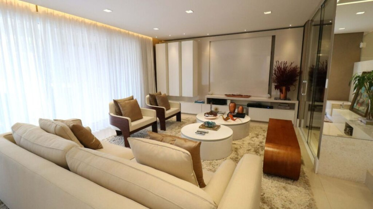 Casa com 4 Quartos à Venda,  em Paraíso Do Morumbi - São Paulo