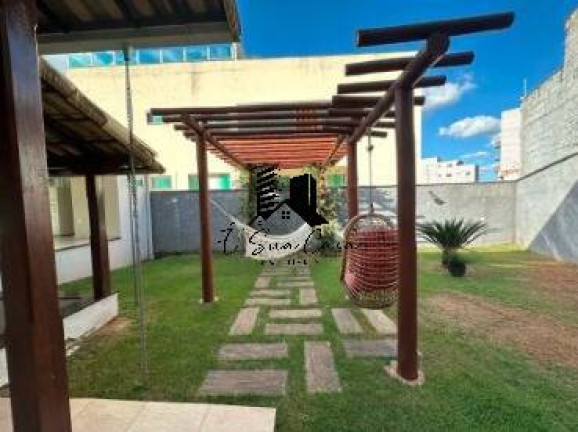 Imagem Casa com 4 Quartos à Venda, 370 m² em Cabral - Contagem Imagem Casa com 4 Quartos à Venda, 370 m² em Cabral - Contagem
