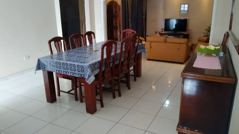 Imagem Casa com 5 Quartos à Venda,  em Eldorado - Diadema