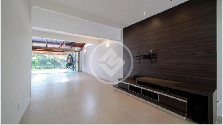 Imagem Casa com 3 Quartos à Venda, 195 m² em Residencial Fonte Das águas - Goiânia Imagem Casa com 3 Quartos à Venda, 195 m² em Residencial Fonte Das águas - Goiânia