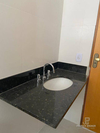 Imagem Casa com 2 Quartos à Venda, 54 m² em Cascata Do Imbuí - Teresópolis