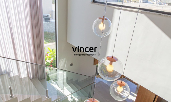 Imagem Casa com 4 Quartos à Venda, 297 m² em Jardins Nápoles - Senador Canedo