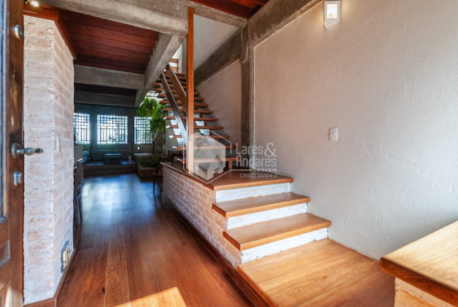 Imagem Casa com 3 Quartos à Venda, 230 m² em Jardim Paulistano - São Paulo Imagem Casa com 3 Quartos à Venda, 230 m² em Jardim Paulistano - São Paulo