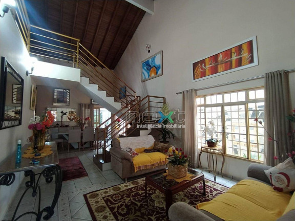 Imagem Casa com 3 Quartos à Venda, 400 m² em Carandá Bosque - Campo Grande Imagem Casa com 3 Quartos à Venda, 400 m² em Carandá Bosque - Campo Grande