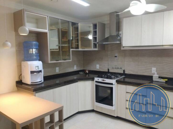 Imagem Apartamento com 2 Quartos para Temporada, 90 m² em Centro - Balneário Camboriú Imagem Apartamento com 2 Quartos para Temporada, 90 m² em Centro - Balneário Camboriú