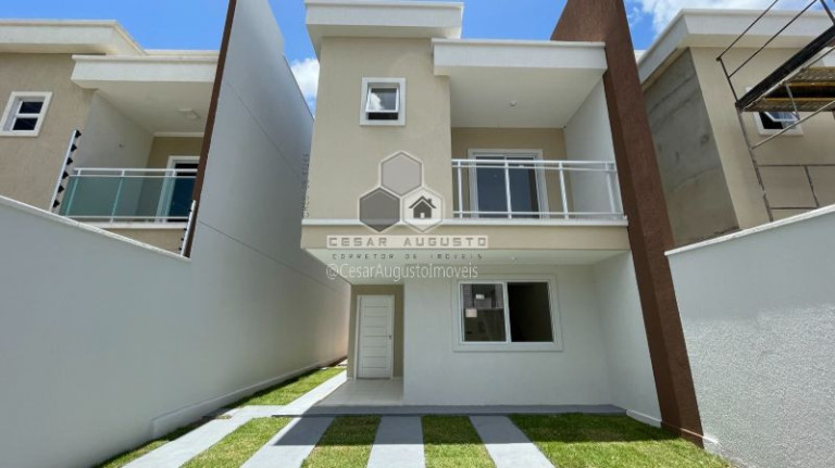 Imagem Casa com 4 Quartos à Venda, 127 m²