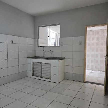 Imagem Casa com 2 Quartos para Alugar, 75 m² em Sacramenta - Belém