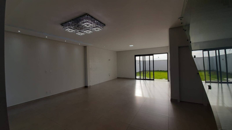 Imagem Sobrado com 3 Quartos à Venda, 130 m² em Recanto Tropical - Cascavel