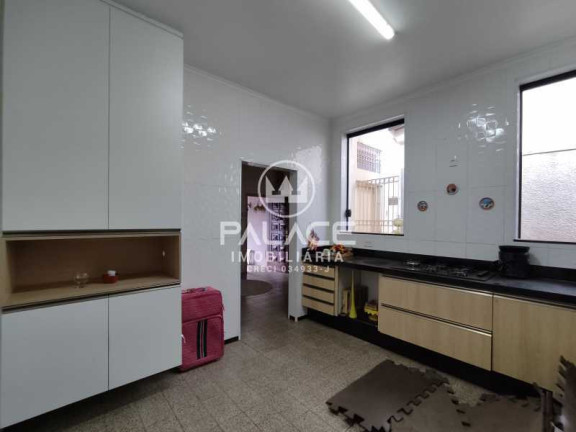 Imagem Imóvel com 4 Quartos à Venda, 283 m² em Cidade Alta - Piracicaba Imagem Imóvel com 4 Quartos à Venda, 283 m² em Cidade Alta - Piracicaba