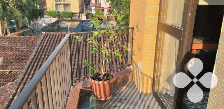Imagem Imóvel com 2 Quartos à Venda, 98 m² em Caiçara - Praia Grande Imagem Imóvel com 2 Quartos à Venda, 98 m² em Caiçara - Praia Grande