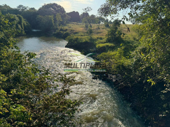 Imagem Fazenda à Venda, 82 m² em Santa Vitória Imagem Fazenda à Venda, 82 m² em Santa Vitória