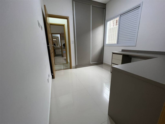 Imagem Casa com 3 Quartos à Venda, 180 m² em Maracanã - Praia Grande Imagem Casa com 3 Quartos à Venda, 180 m² em Maracanã - Praia Grande