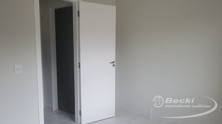Imagem Casa com 2 Quartos à Venda, 63 m² em Jarivatuba - Joinville