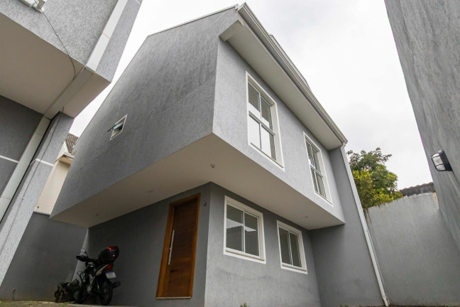 Casa com 2 Quartos à Venda, 138 m² em Xaxim - Curitiba