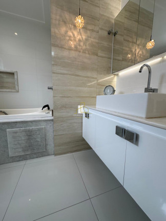 Imagem Casa com 4 Quartos à Venda, 220.000 m² em Colina De Laranjeiras - Serra Imagem Casa com 4 Quartos à Venda, 220.000 m² em Colina De Laranjeiras - Serra