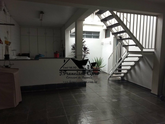 Imagem Sobrado com 4 Quartos à Venda, 257 m² em Pedregulho - Guaratinguetá