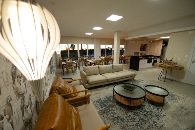 Imagem Casa com 3 Quartos à Venda, 369 m² em Interlagos - Caxias Do Sul