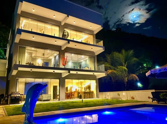 Imagem Casa com 4 Quartos à Venda, 480 m² em Conceição De Jacarei - Mangaratiba Imagem Casa com 4 Quartos à Venda, 480 m² em Conceição De Jacarei - Mangaratiba