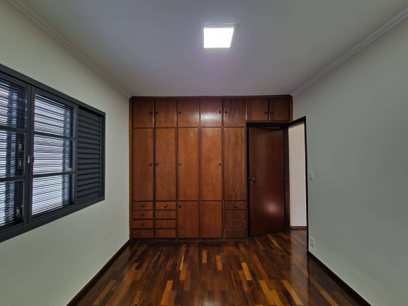 Imagem Casa com 3 Quartos à Venda, 400 m² em Madureira - Bauru