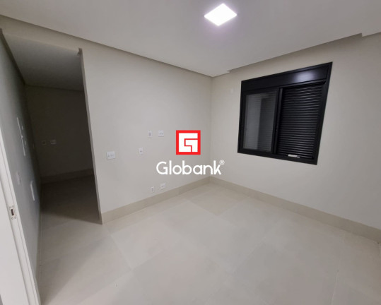 Imagem Casa com 4 Quartos à Venda, em Ibituruna - Montes Claros Imagem Casa com 4 Quartos à Venda, em Ibituruna - Montes Claros