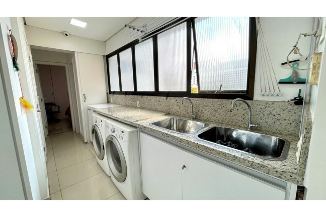 Imagem Imóvel com 3 Quartos à Venda, 240 m² em Campo Belo - São Paulo Imagem Imóvel com 3 Quartos à Venda, 240 m² em Campo Belo - São Paulo