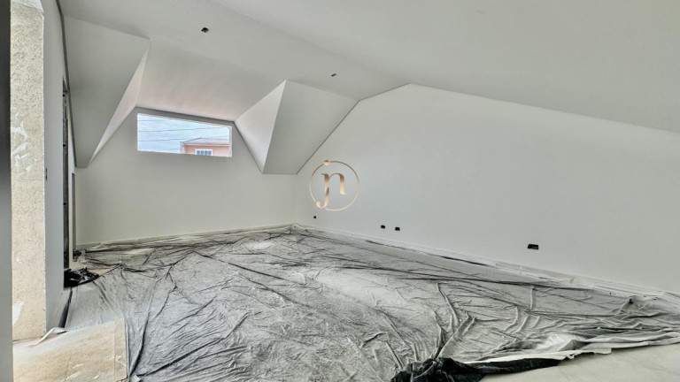 Imagem Casa de Condomínio com 2 Quartos à Venda,  em Sítio Cercado - Curitiba