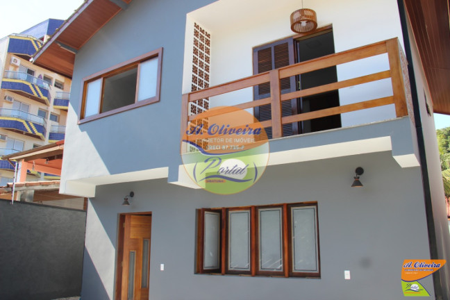 Sobrado com 4 Quartos à Venda, 306 m² em Perequê Açu - Ubatuba