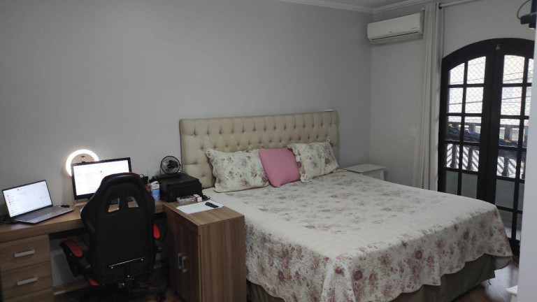 Imagem Casa com 4 Quartos à Venda, 230 m² em Parque Oratório - Santo André Imagem Casa com 4 Quartos à Venda, 230 m² em Parque Oratório - Santo André
