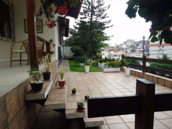 Imagem Casa com 7 Quartos à Venda, 400 m² em Jardim Apipema - Salvador Imagem Casa com 7 Quartos à Venda, 400 m² em Jardim Apipema - Salvador