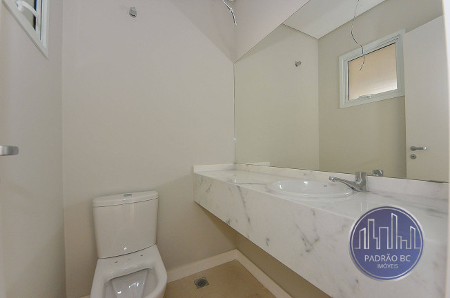 Casa com 3 Quartos à Venda, 121 m² em Xaxim - Curitiba