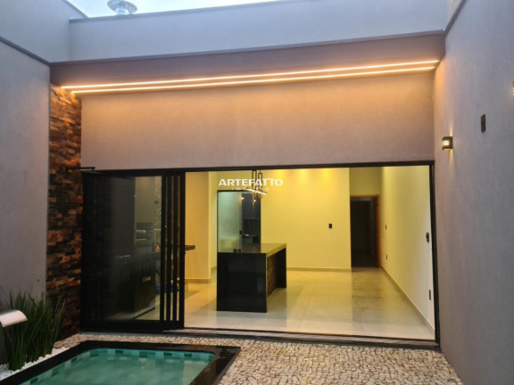 Casa com 2 Quartos à Venda, 125 m²