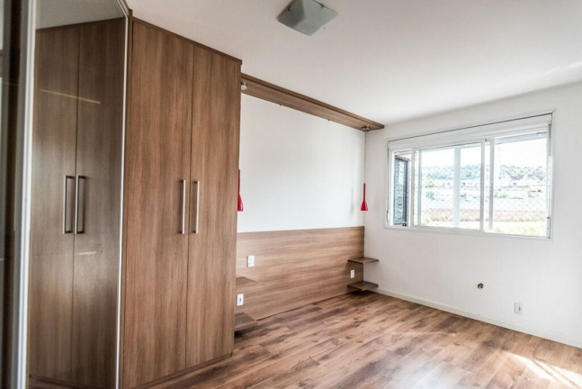 Imagem Imóvel com 2 Quartos à Venda, 69 m² em Jardim Botânico - Porto Alegre Imagem Imóvel com 2 Quartos à Venda, 69 m² em Jardim Botânico - Porto Alegre
