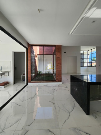 Imagem Casa com 3 Quartos à Venda, 220 m² em Alphaville Jacuhy - Serra