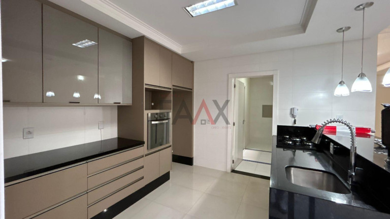 Imagem Casa com 2 Quartos à Venda, 200 m² em Centro - Gpva - Guarapuava Imagem Casa com 2 Quartos à Venda, 200 m² em Centro - Gpva - Guarapuava