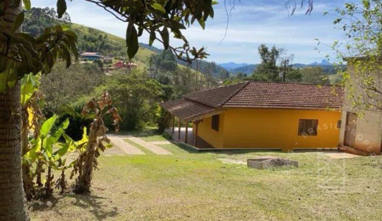 Imagem Chácara com 3 Quartos à Venda, 9 m² em Centro - Sapucaí-mirim Imagem Chácara com 3 Quartos à Venda, 9 m² em Centro - Sapucaí-mirim