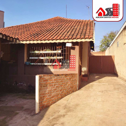 Imagem Casa com 2 Quartos à Venda, 760 m² em Centro - Pirassununga Imagem Casa com 2 Quartos à Venda, 760 m² em Centro - Pirassununga