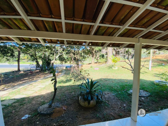 Imagem Chácara com 2 Quartos à Venda, 1.527 m² Imagem Chácara com 2 Quartos à Venda, 1.527 m²