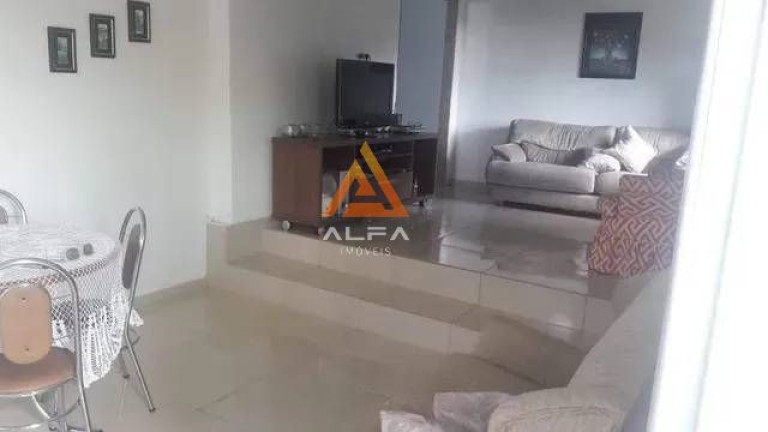 Imagem Chácara com 3 Quartos à Venda, 7 m² Imagem Chácara com 3 Quartos à Venda, 7 m²