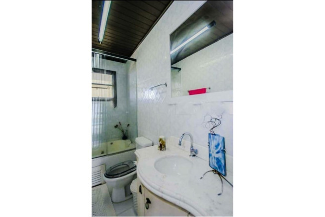 Imagem Cobertura com 3 Quartos à Venda, 210 m² em Menino Deus - Porto Alegre