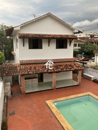 Imagem Casa com 4 Quartos à Venda, 360 m² em São Francisco - Niterói Imagem Casa com 4 Quartos à Venda, 360 m² em São Francisco - Niterói