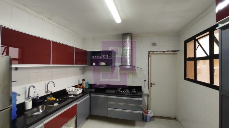 Imagem Apartamento com 3 Quartos para Alugar, 196 m² em Pitangueiras - Guarujá Imagem Apartamento com 3 Quartos para Alugar, 196 m² em Pitangueiras - Guarujá