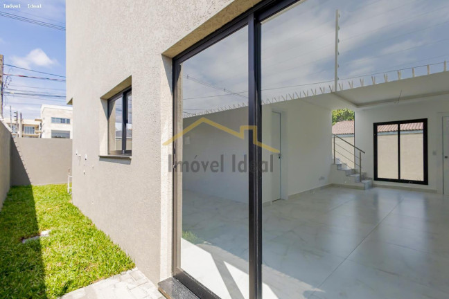 Imagem Casa com 3 Quartos à Venda, 119 m² em Hauer - Curitiba Imagem Casa com 3 Quartos à Venda, 119 m² em Hauer - Curitiba