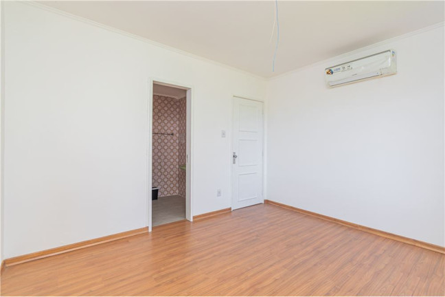 Imagem Apartamento com 3 Quartos à Venda, 144 m² em São João - Porto Alegre