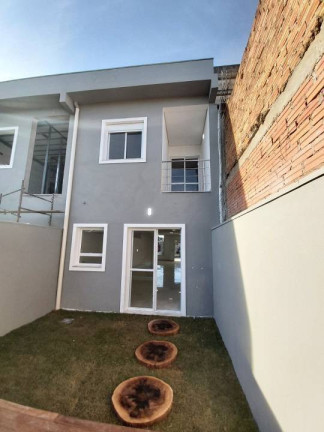 Imagem Sobrado com 3 Quartos à Venda, 119 m² em Igara - Canoas