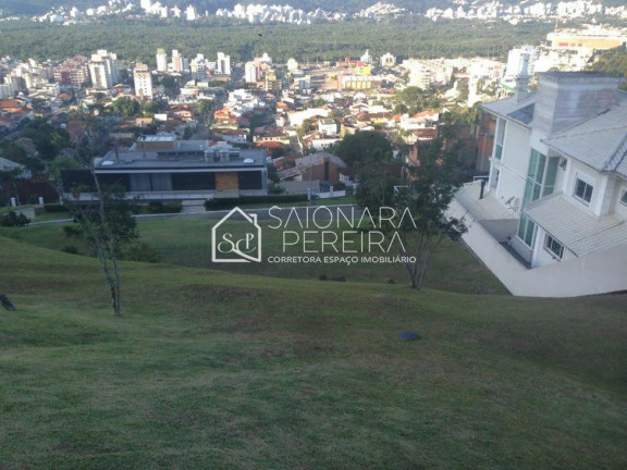 Imagem Terreno à Venda, 720 m² em Trindade - Florianópolis